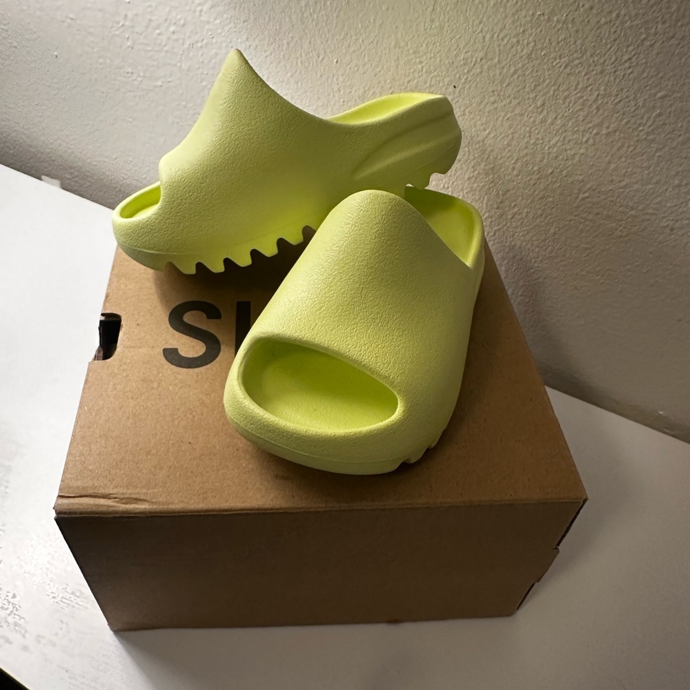 ADIDAS Yeezy Slides Infant Glow Green